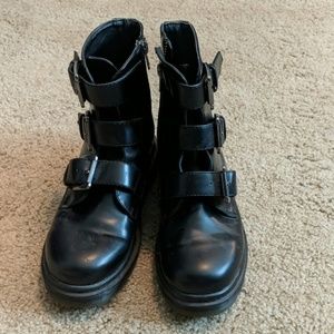 Black gothie boots